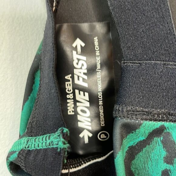 NWT Pam & Gela Tank Green Ocelot - Picture 9 of 9